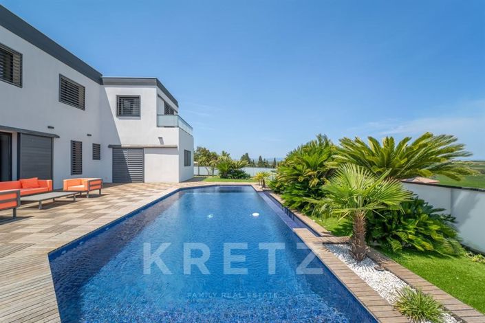 Image No.5-4 Bed House for sale