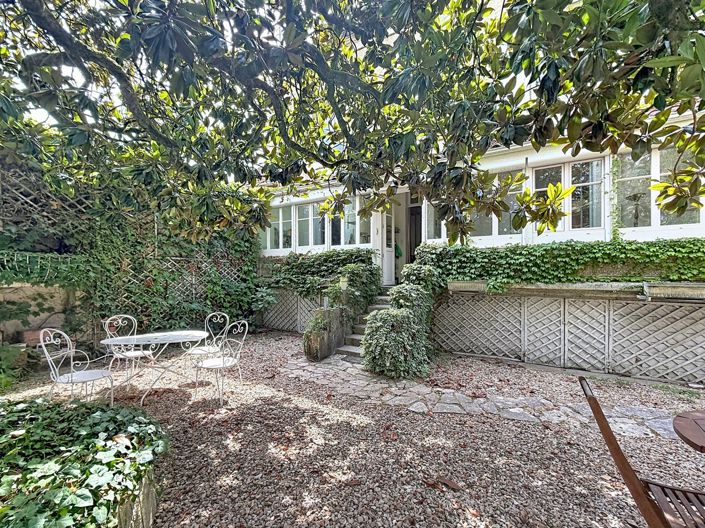 Image No.2-4 Bed House for sale