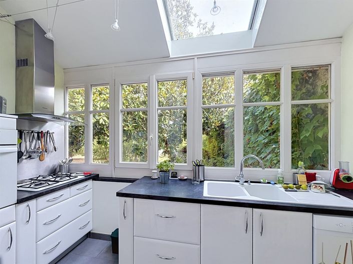 Image No.9-4 Bed House for sale