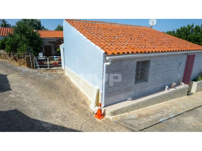 Image No.19-2 Bed House for sale