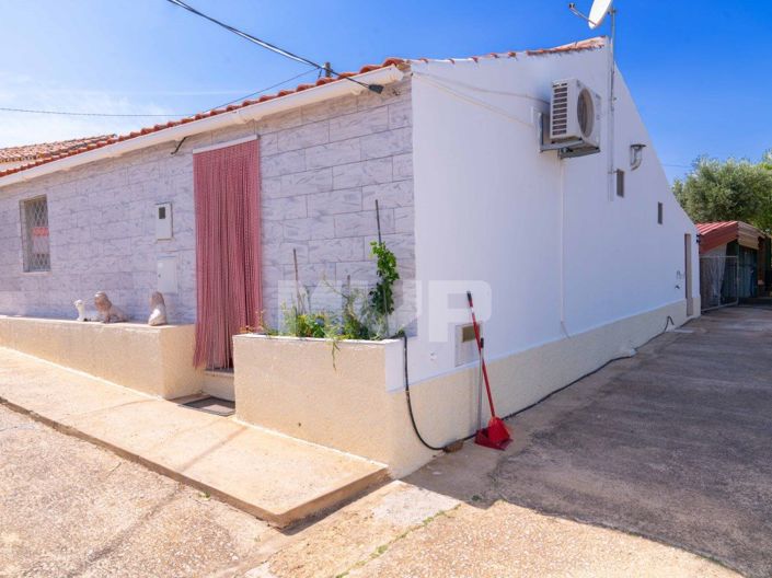 Image No.21-2 Bed House for sale