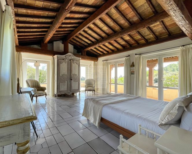 Image No.13-5 Bed House for sale