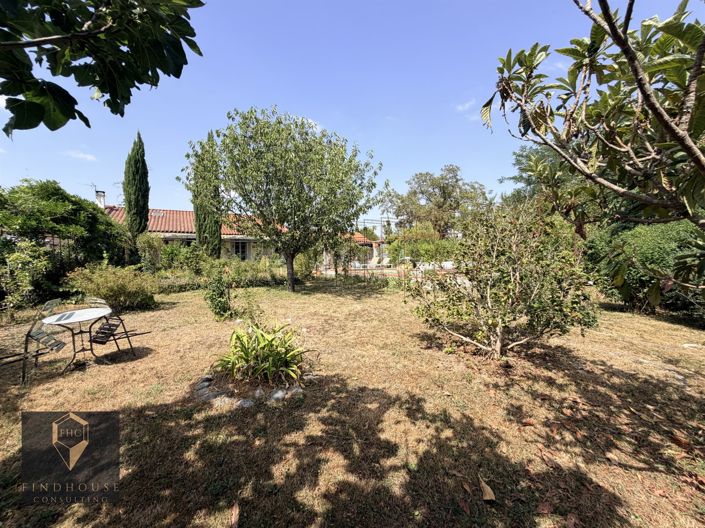 Image No.2-3 Bed House for sale
