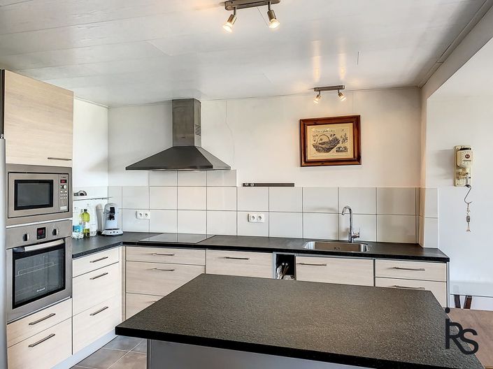 Image No.15-3 Bed House for sale