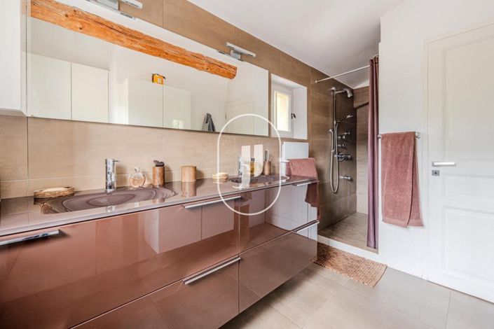 Image No.14-4 Bed House for sale
