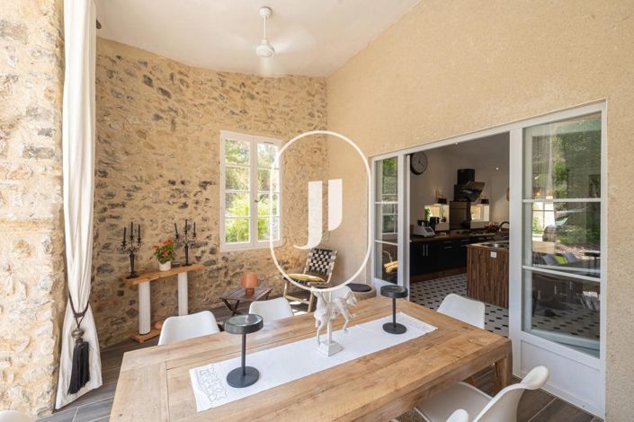 Image No.23-7 Bed House for sale