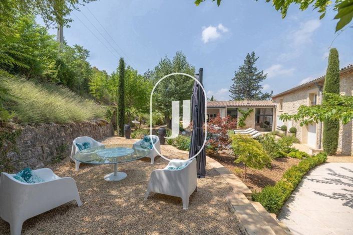 Image No.32-7 Bed House for sale