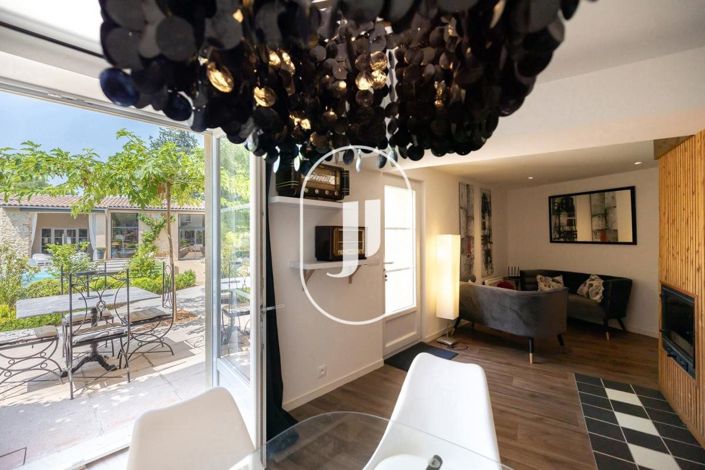 Image No.33-7 Bed House for sale
