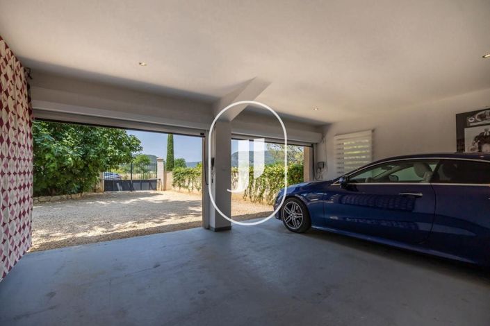 Image No.34-7 Bed House for sale
