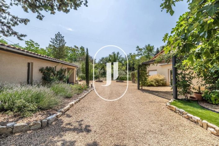 Image No.35-7 Bed House for sale