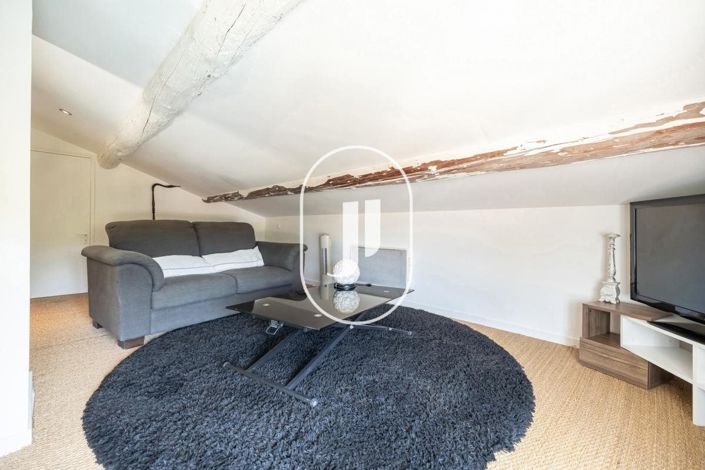 Image No.38-7 Bed House for sale