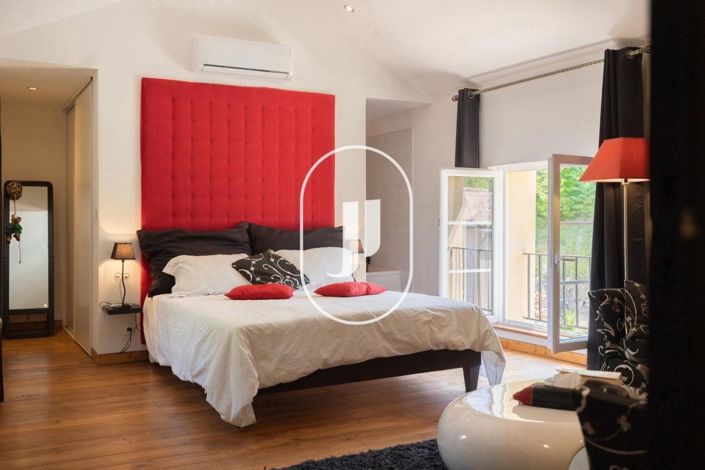 Image No.44-7 Bed House for sale