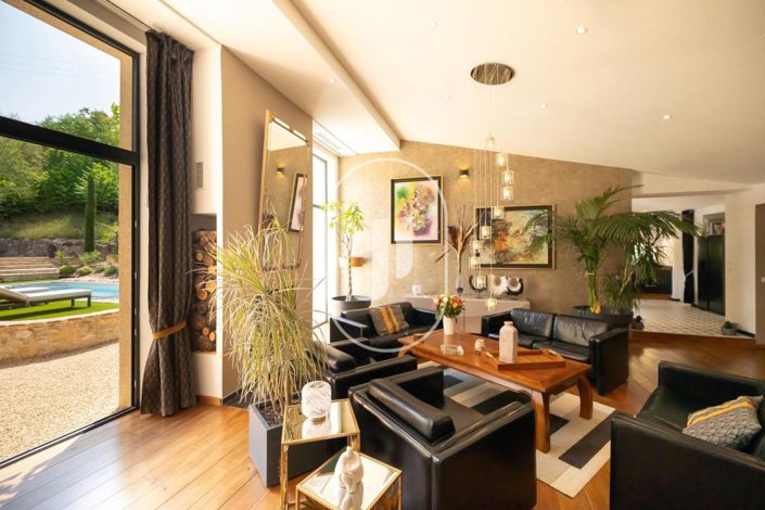 Image No.59-7 Bed House for sale