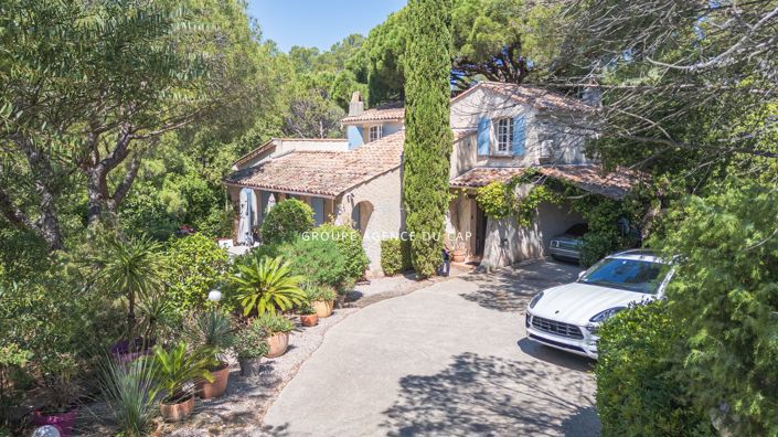 Image No.18-4 Bed House for sale