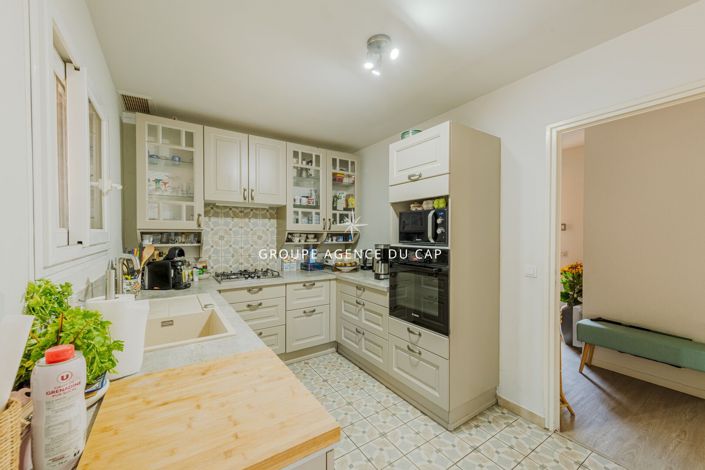 Image No.4-4 Bed House for sale