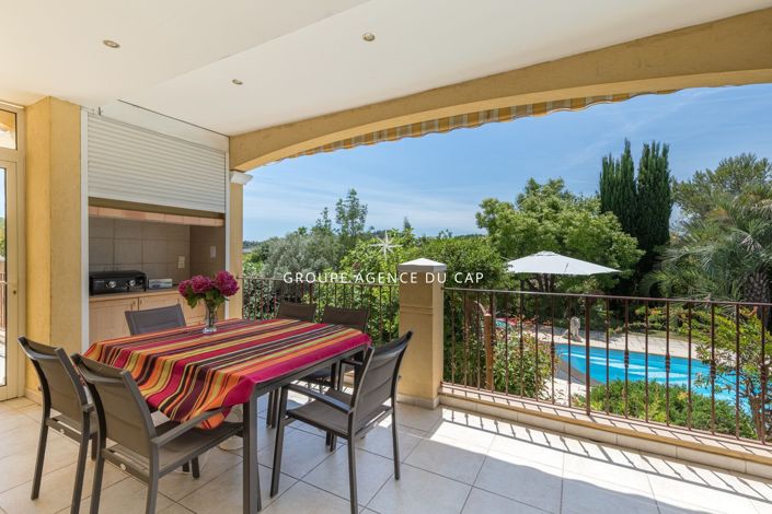 Image No.16-3 Bed House for sale