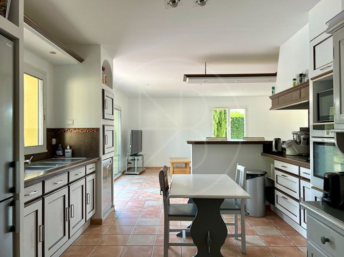 Image No.7-4 Bed House for sale