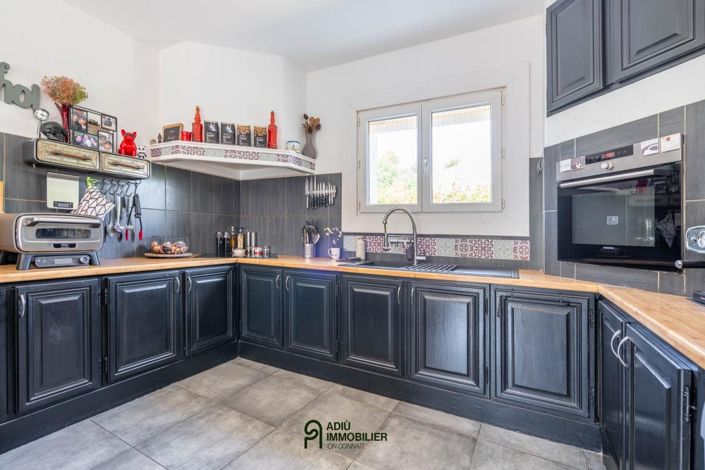 Image No.9-4 Bed House for sale