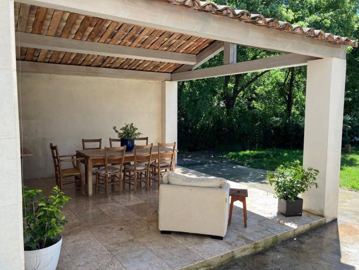 Image No.2-4 Bed House for sale