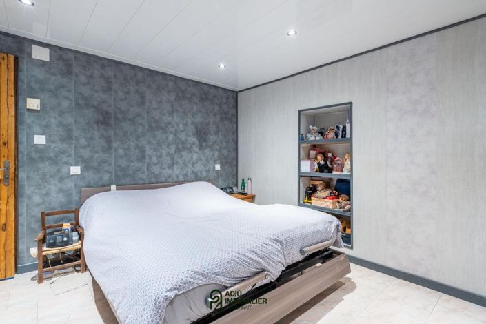 Image No.10-7 Bed House for sale