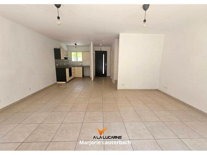 Image No.19-3 Bed House for sale