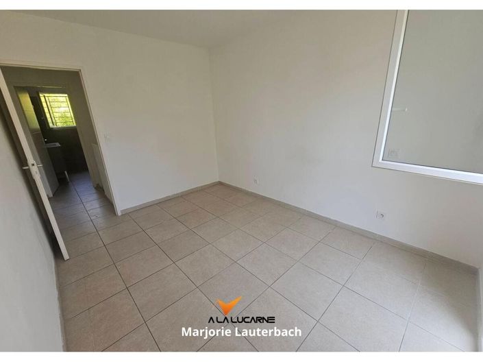 Image No.28-3 Bed House for sale