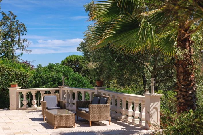 Image No.40-5 Bed House for sale