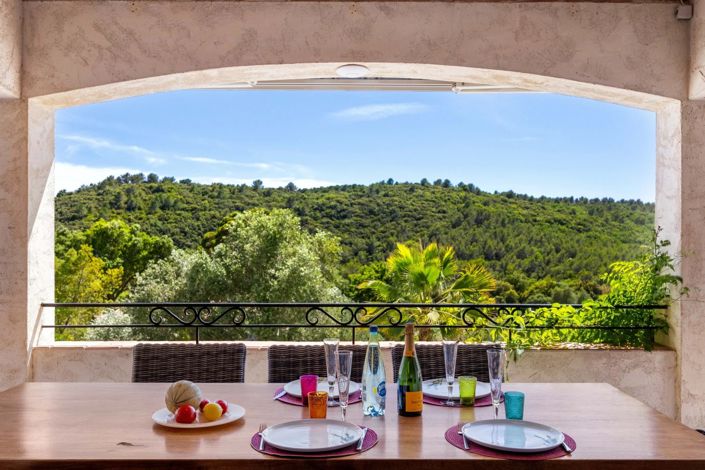 Image No.41-5 Bed House for sale