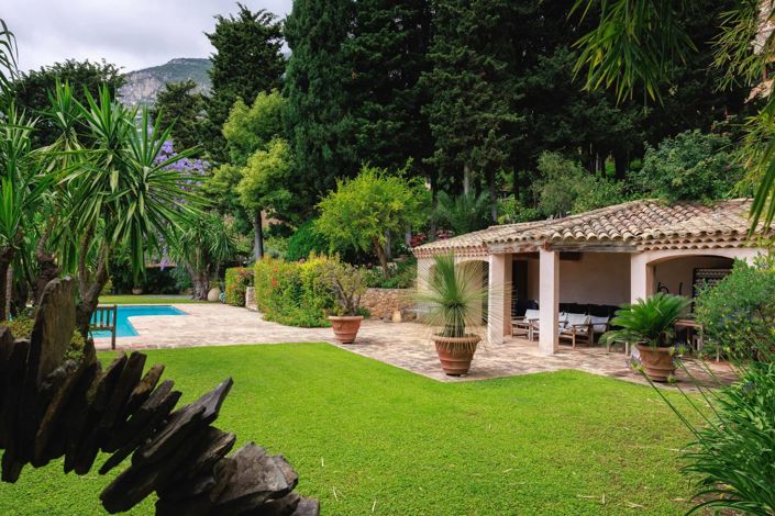 Image No.21-5 Bed House for sale