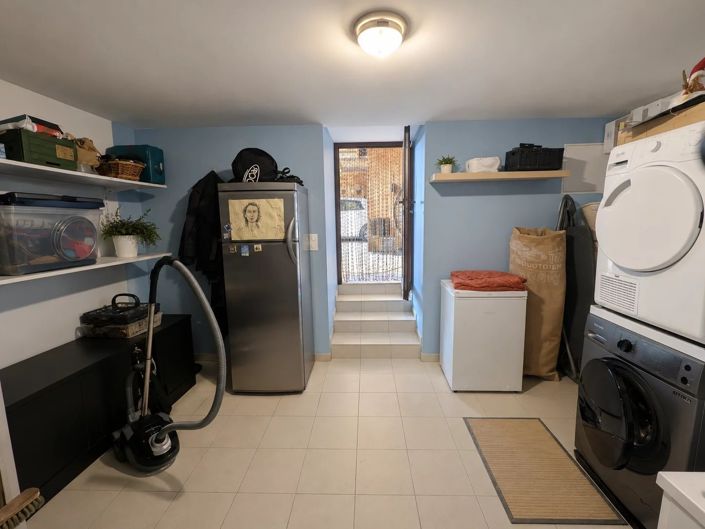 Image No.15-3 Bed House for sale