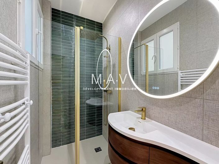 Image No.20-2 Bed Apartment for sale