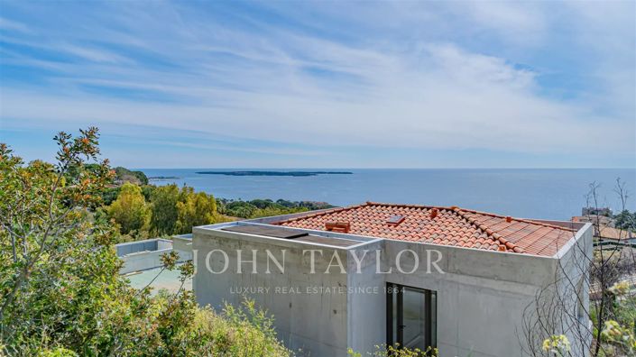 Image No.5-5 Bed House for sale