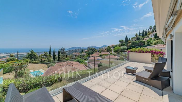 Image No.4-5 Bed House for sale