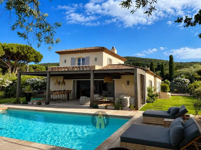 Image No.2-6 Bed House for sale