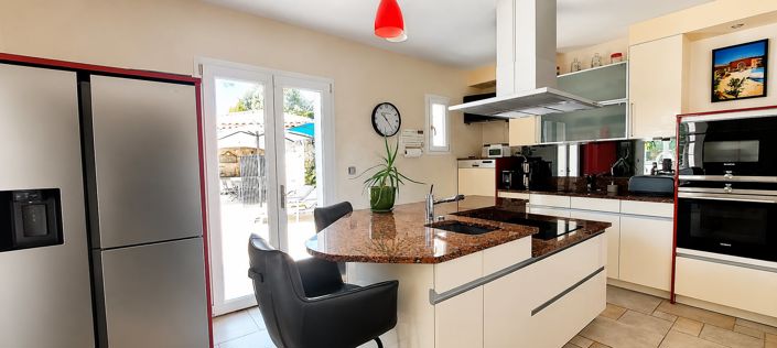 Image No.18-3 Bed House for sale