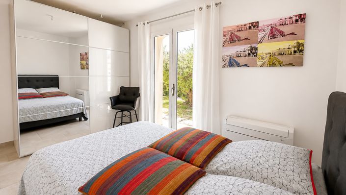 Image No.25-3 Bed House for sale