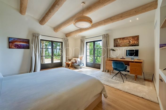 Image No.20-5 Bed House for sale