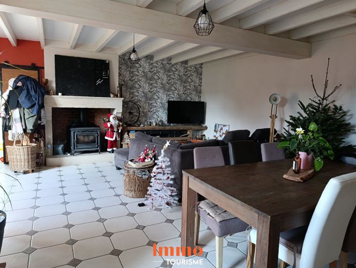 Image No.10-8 Bed House for sale