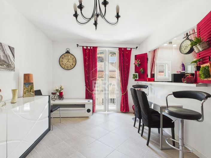 Image No.3-Appartement de 2 chambres à vendre à Saint-Florent