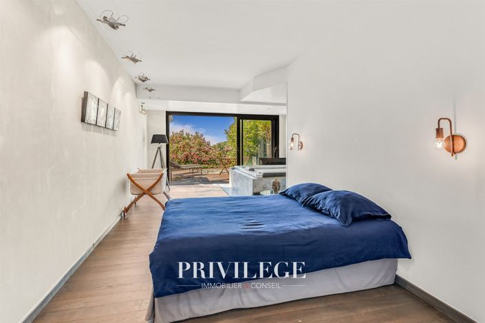 Image No.15-2 Bed House for sale