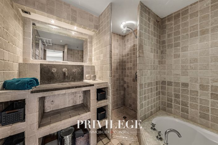 Image No.16-2 Bed House for sale