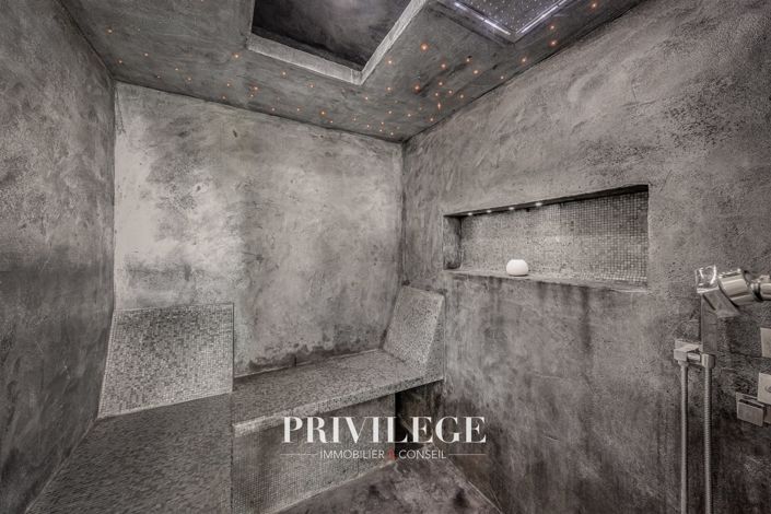 Image No.18-2 Bed House for sale