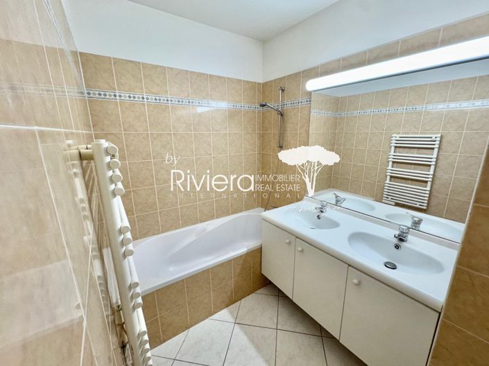 Image No.21-3 Bed Apartment for sale