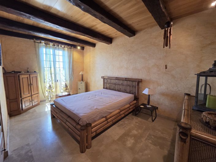 Image No.11-4 Bed House for sale