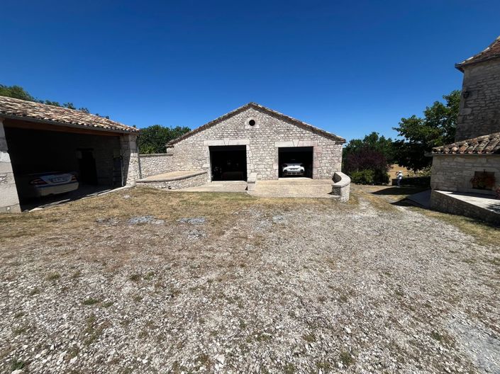 Image No.18-4 Bed House for sale