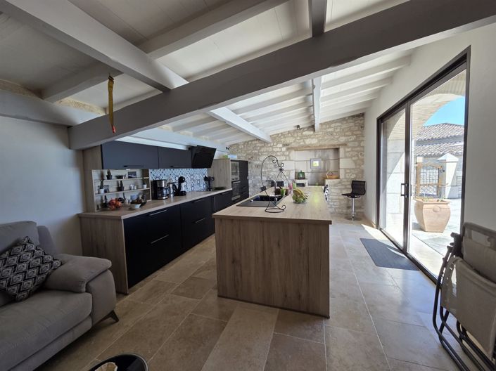 Image No.25-4 Bed House for sale