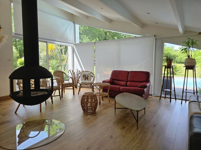 Image No.16-5 Bed House for sale