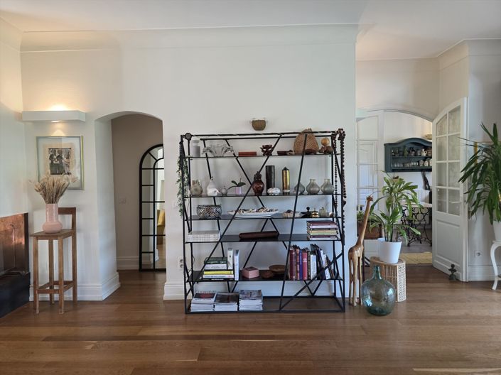 Image No.20-5 Bed House for sale