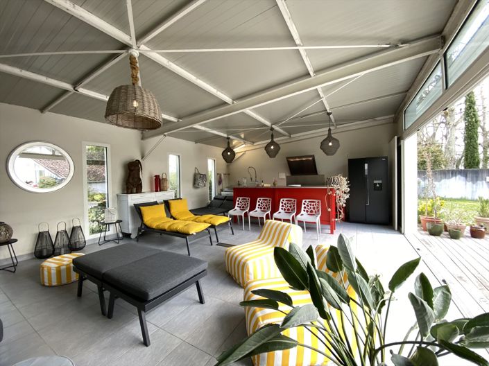 Image No.24-5 Bed House for sale