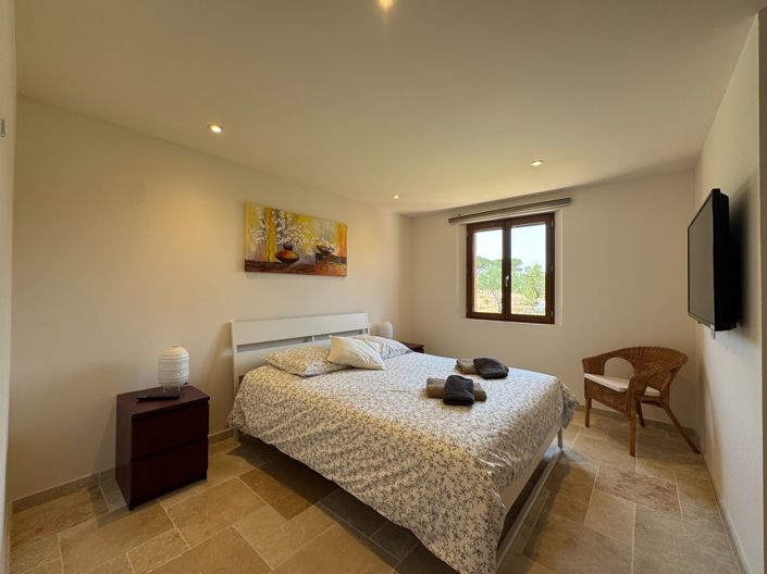 Image No.10-4 Bed House for sale